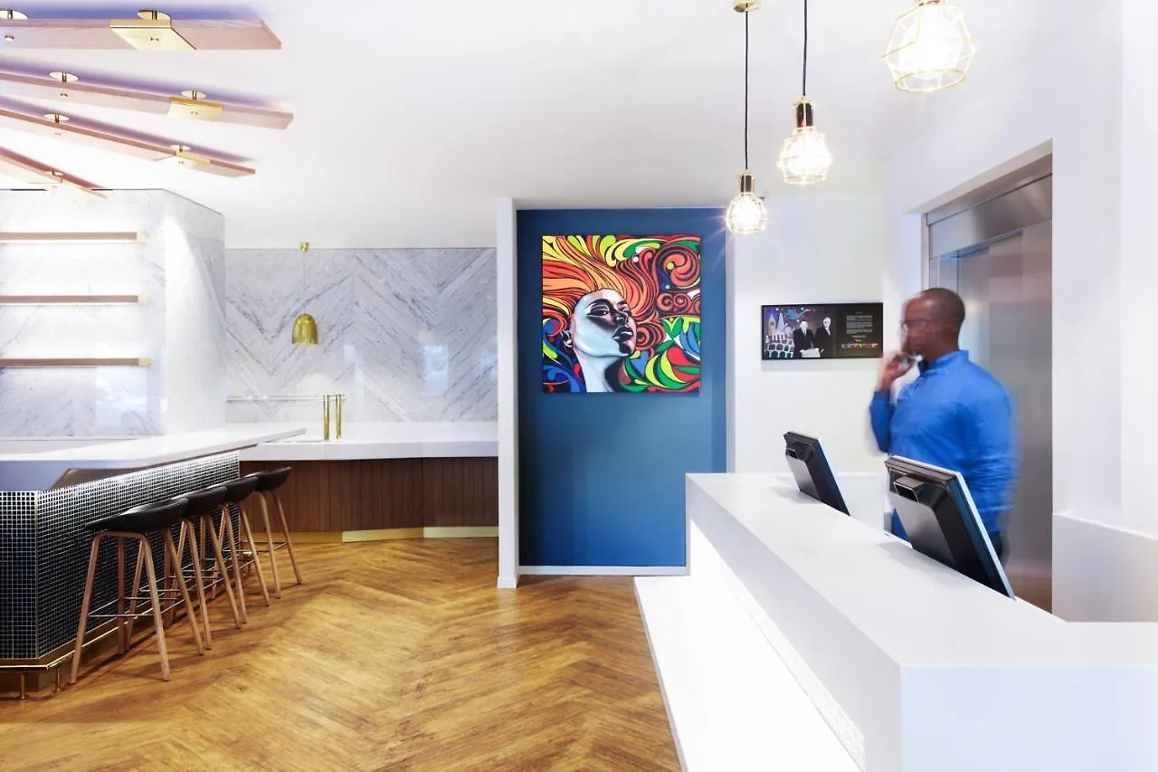 *** فندق Visionapartments Place De Cornavin - Contactless Check-In جنيفا سويسرا