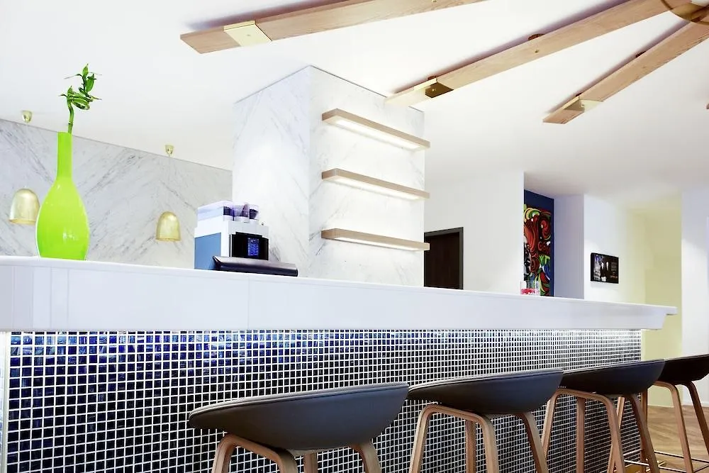 Hotel Visionapartments Place De Cornavin - Contactless Check-In Geneva