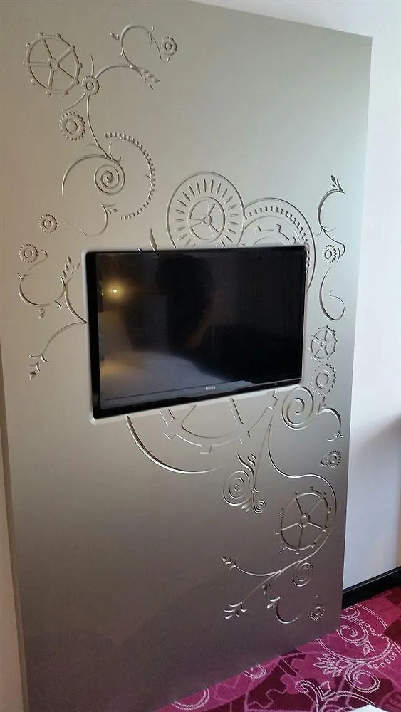 Visionapartments Place De Cornavin - Contactless Check-In جنيفا 3*,  سويسرا