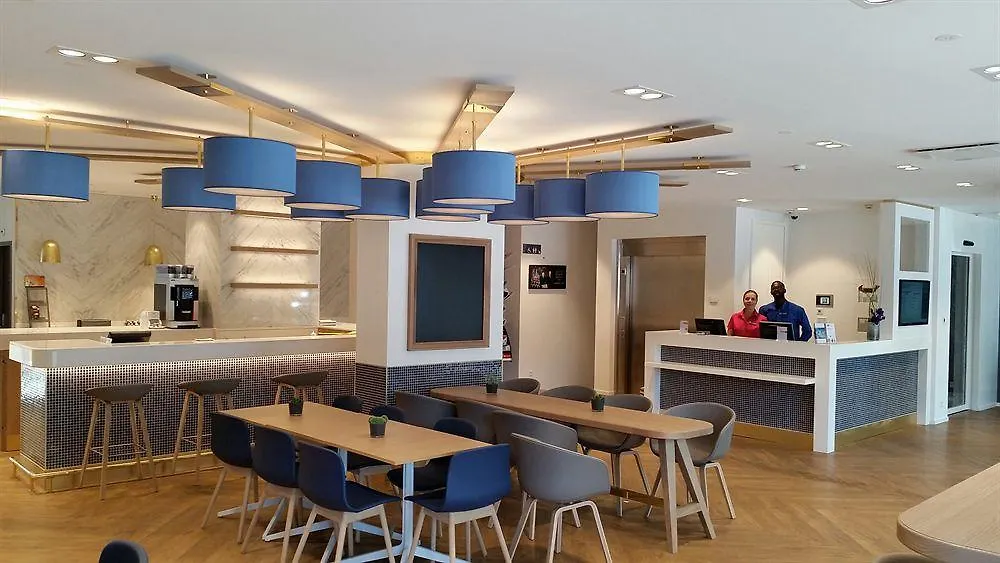 *** فندق Visionapartments Place De Cornavin - Contactless Check-In جنيفا سويسرا